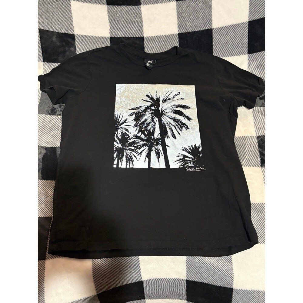 H&M size medium black with holographic palm tree photo on front of shirt!